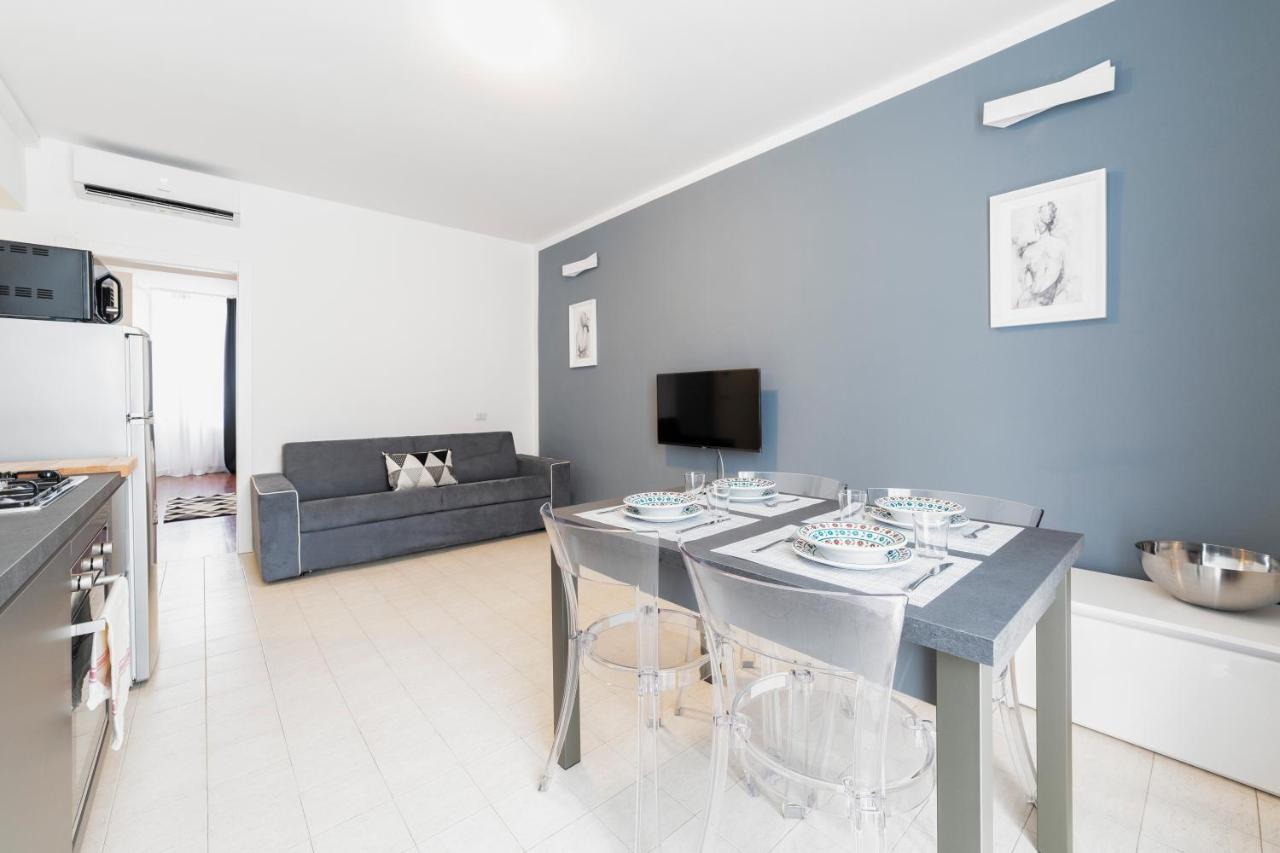 Roomy Apartment Close To Subway M5! Мілан Екстер'єр фото
